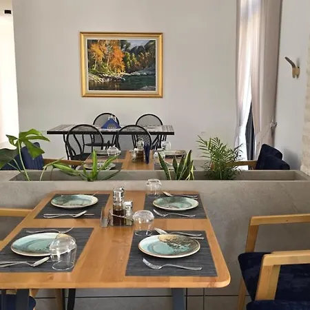 Lumi I Bardhe & Restaurant