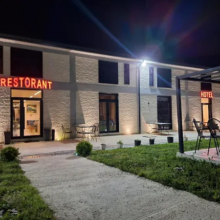 Lumi I Bardhe & Restaurant 4*